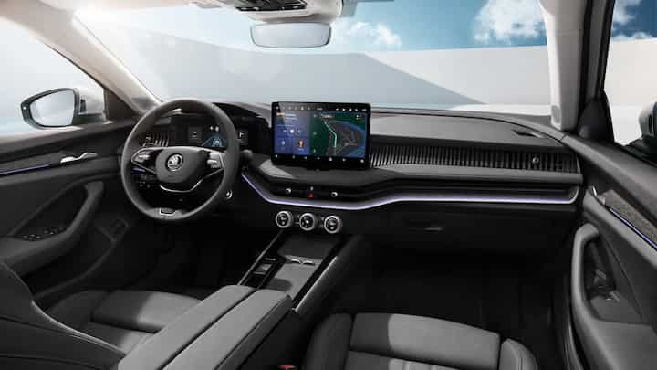2024-skoda-superb-sedan-interior
