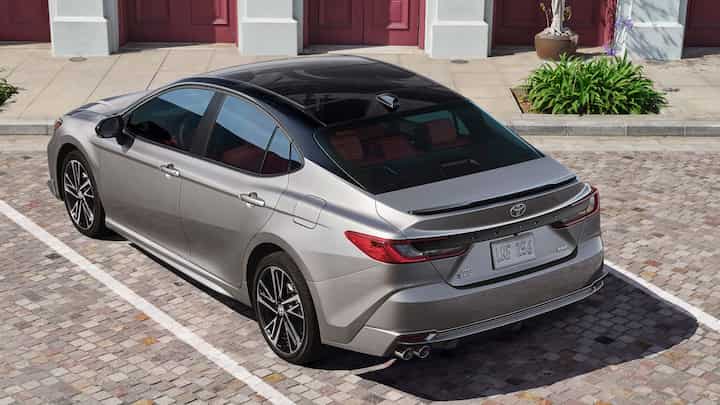 2025-toyota-camry-rear-side-view
