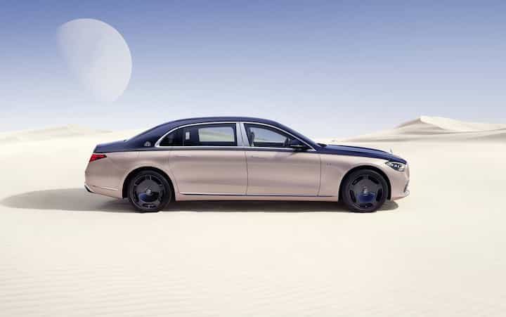2024-Mercedes-maybach-s-class-front-side-angle