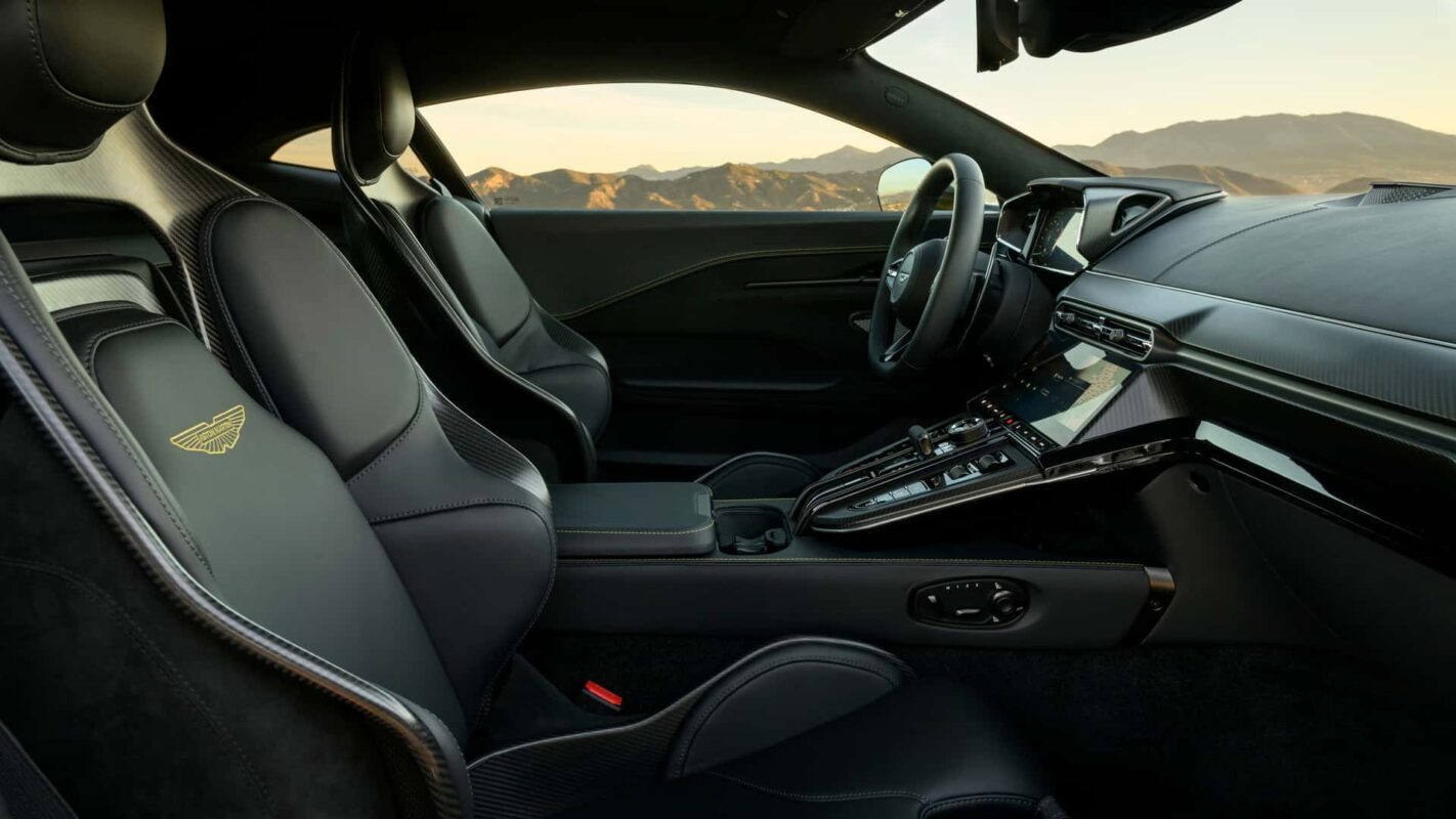 2025-Aston-Martin-Vantage-Interior