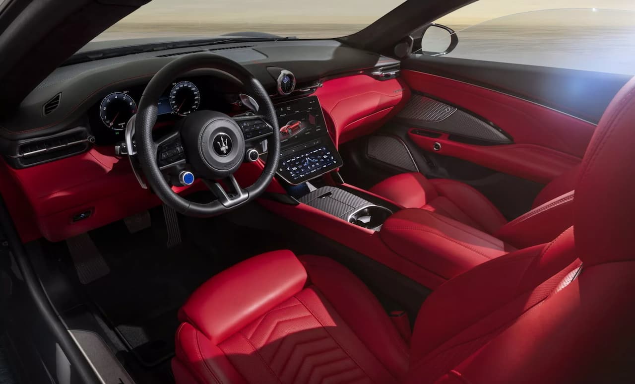 Maserati-grancabrio-interior