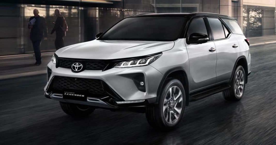 Toyota-fortuner-front-angle