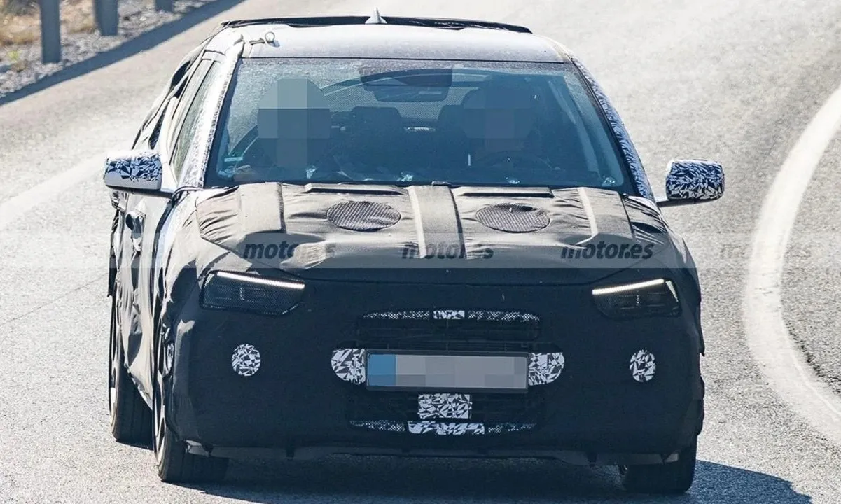 4th gen Hyundai i20 Spied