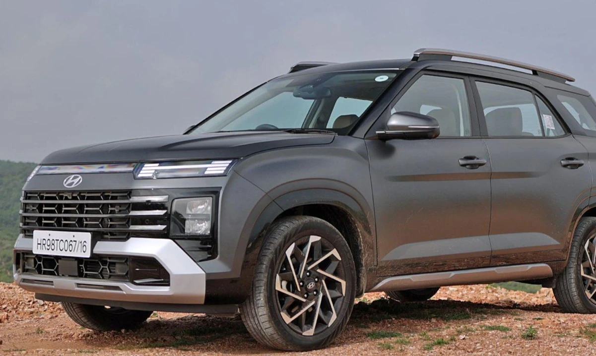 Hyundai Alcazar Corporate Variant