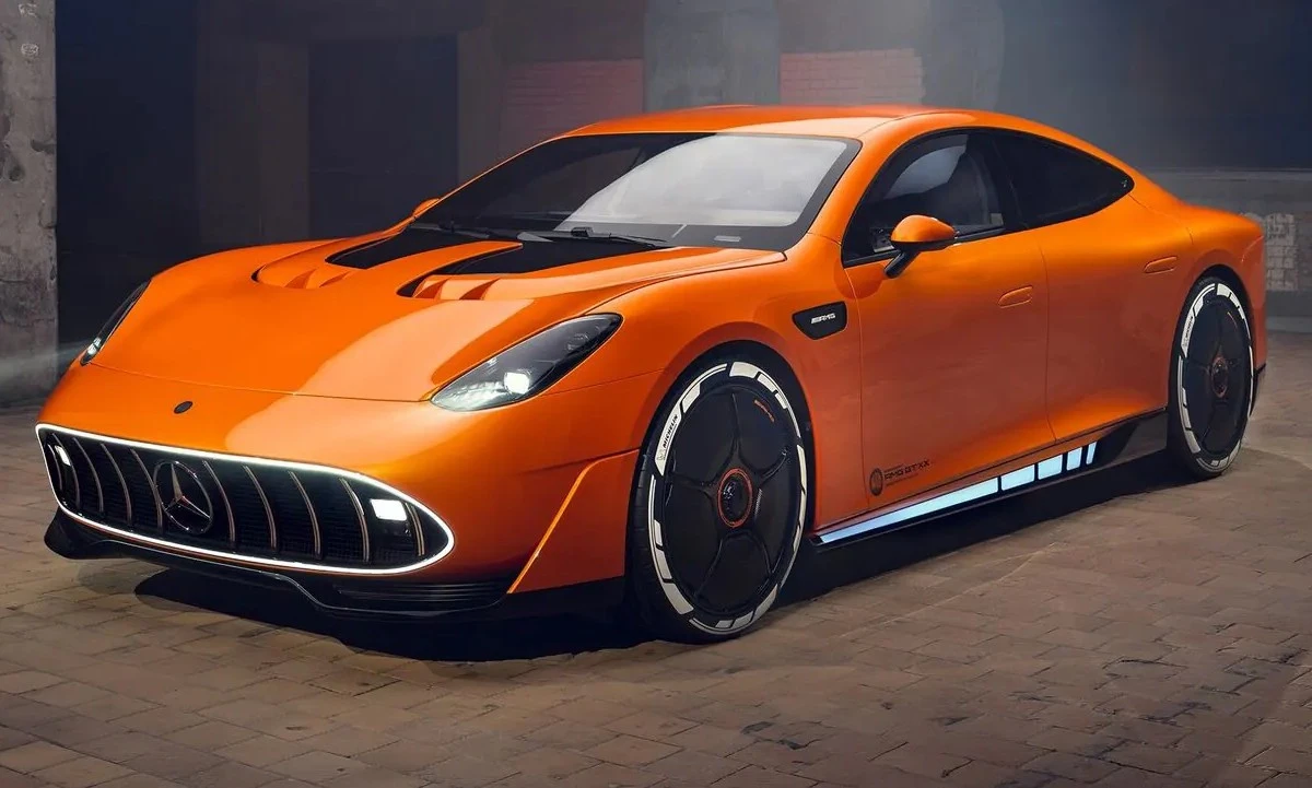 Mercedes-AMG GT XX Concept Breaks EV Distance Record in 24 Hours