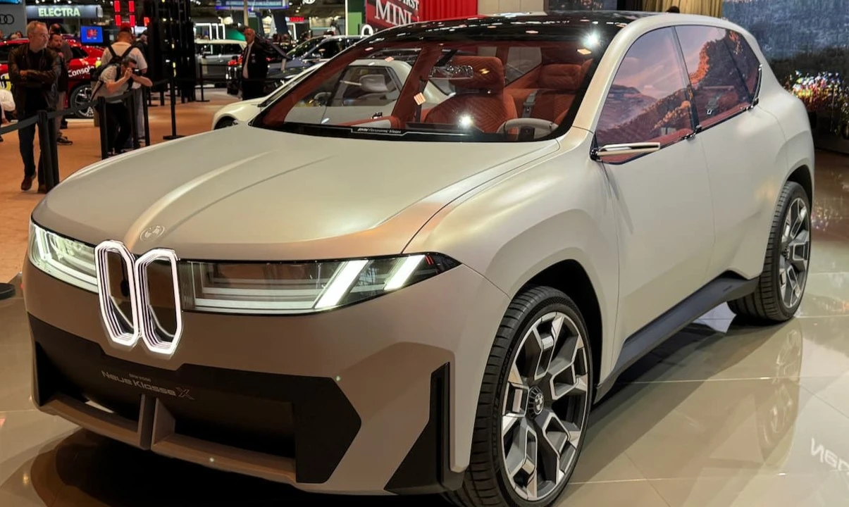 BMW iX3 Neue Klasse to Debut Globally, India Launch in 2026