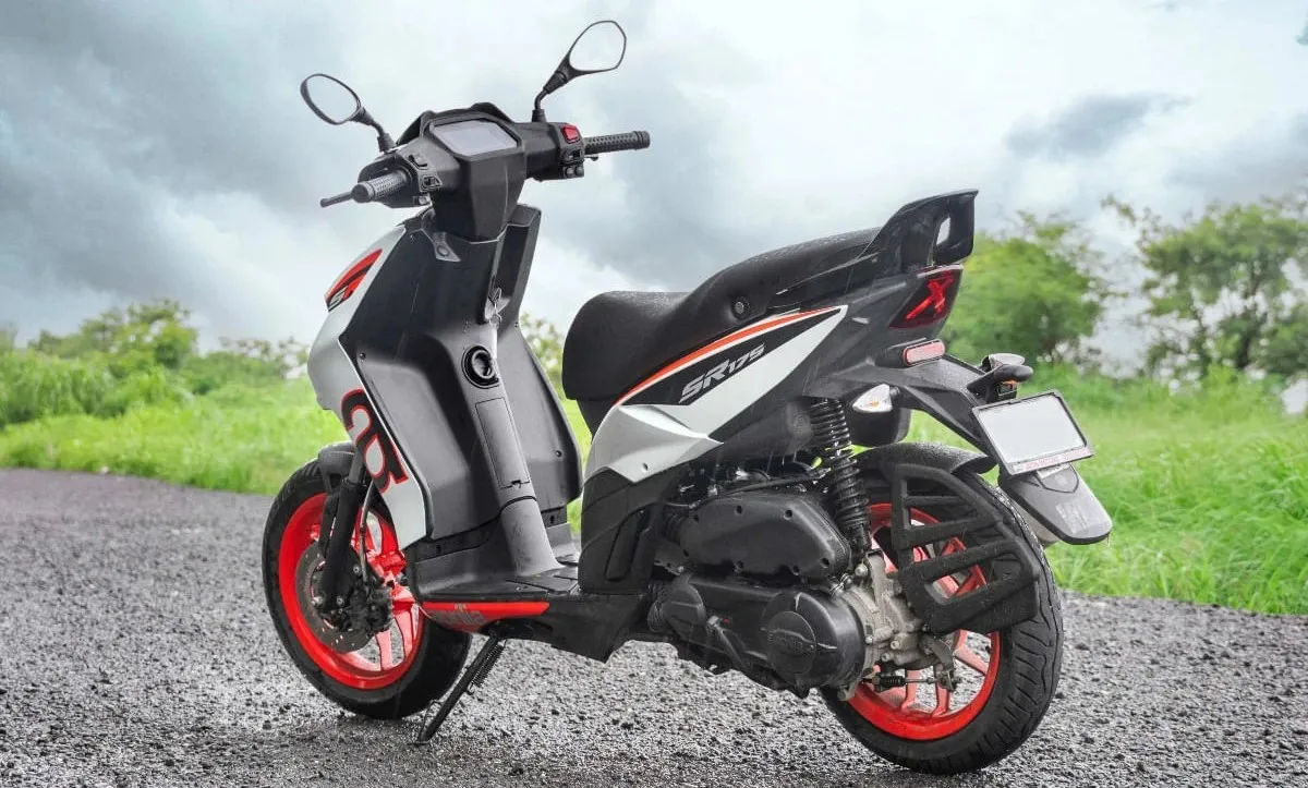 Aprilia SR 175 Review Bigger Engine, Bigger Fun