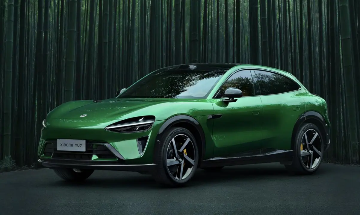 Xiaomi YU7 Electric SUV Smashes Records with 2 Lakh Orders in Minutes