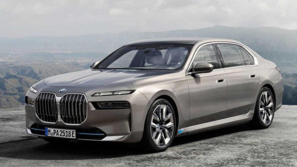BMW i7
