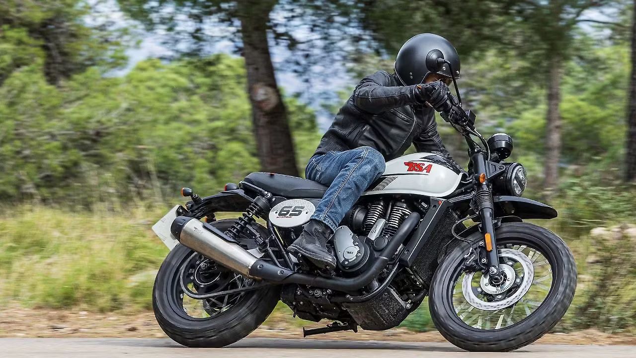 BSA Scrambler 650