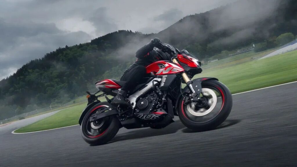 Pulsar NS400z