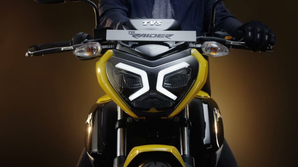 TVS Raider