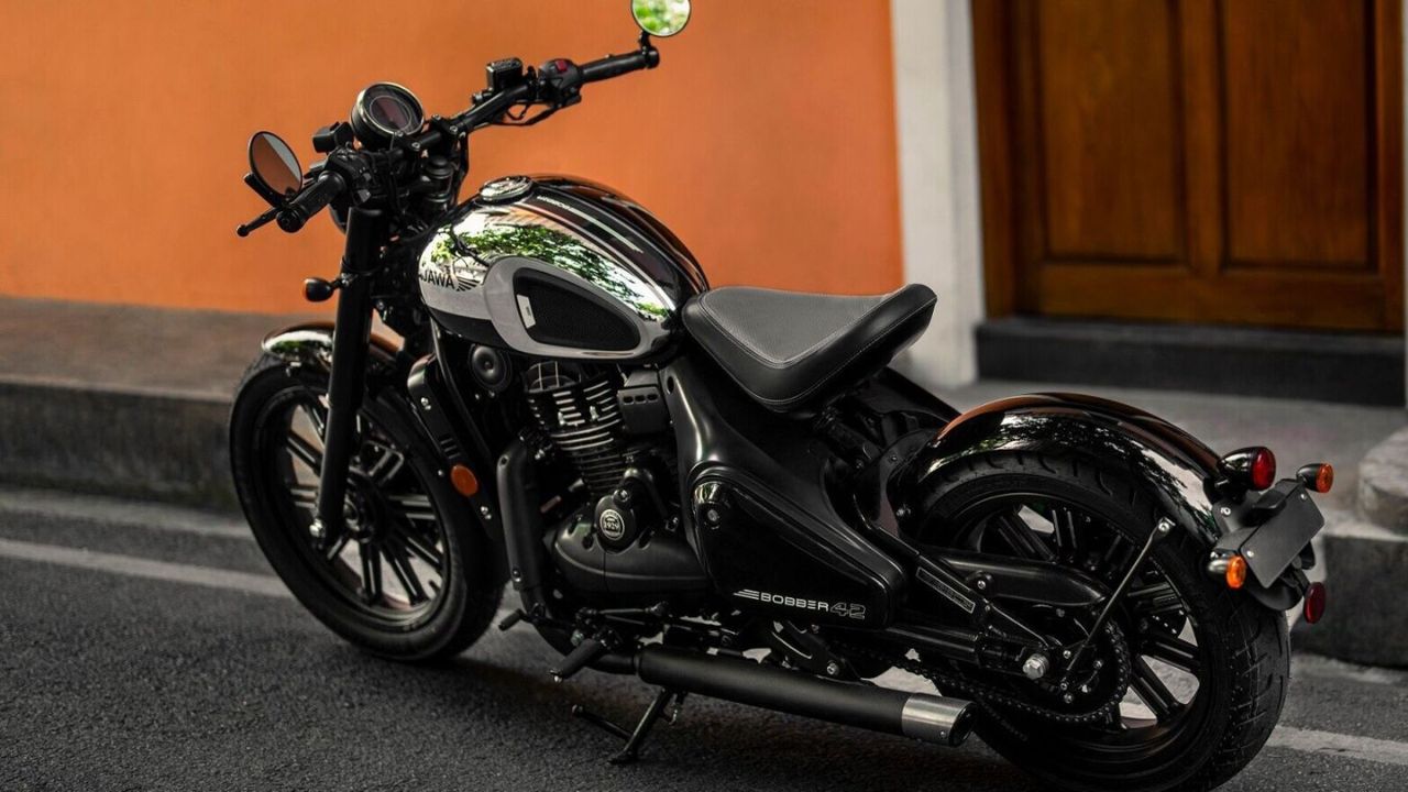 Jawa 42 Bobber